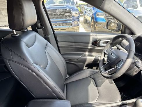 New 2026 Jeep Compass Limited w/ Sun, Sound & Navigation Group AWD/4WD image 13