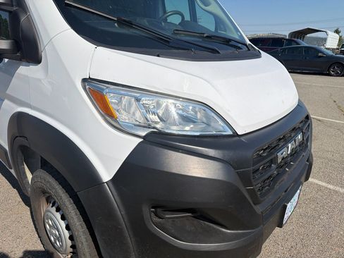Used 2025 RAM ProMaster 3500 w/ Convenience Group FWD image 4