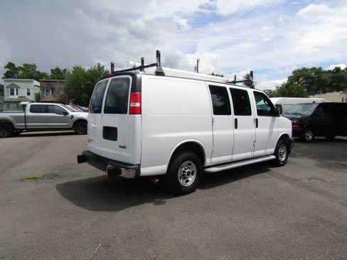 Used 2018 GMC Savana 2500 w/ Driver Convenience Package RWD image 32