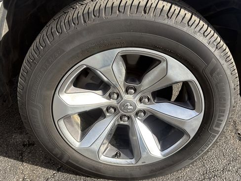 Used 2019 RAM 1500 Limited image 15