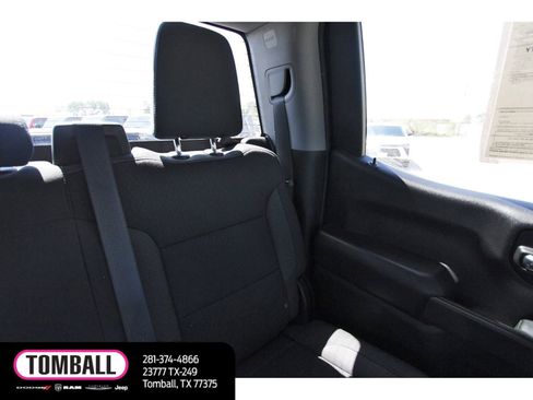 Used 2022 Chevrolet Silverado 1500 Custom image 12