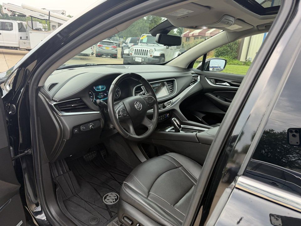 Used 2019 Buick Enclave Avenir w/ Avenir Technology Package AWD/4WD image 12