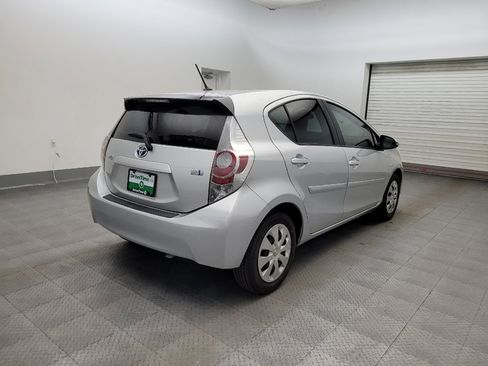 Used 2014 Toyota Prius C One FWD image 9