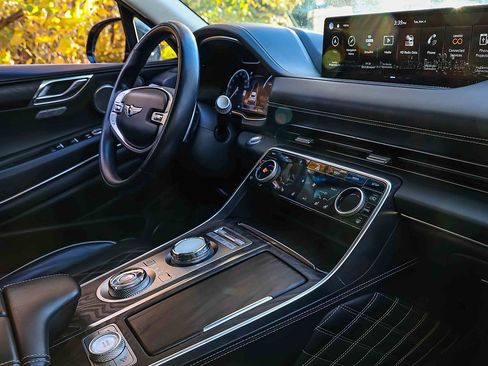 Used 2023 Genesis GV80 3.5T image 25