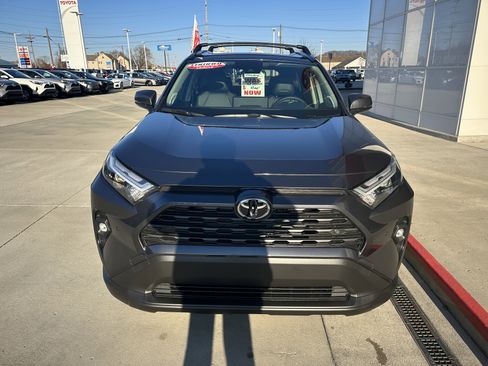 Certified 2025 Toyota RAV4 XLE Premium image 9