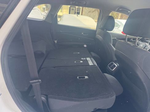 Used 2016 Kia Sorento LX w/ LX Convenience Package image 23