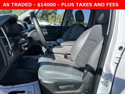 Used 2018 RAM 1500 Tradesman w/ Chrome Appearance Group image 14