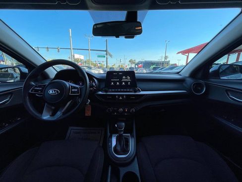 Used 2021 Kia Forte LXS FWD image 13