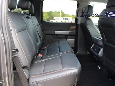 New 2026 Ford F250 Lariat w/ Black Appearance Package AWD/4WD image 9