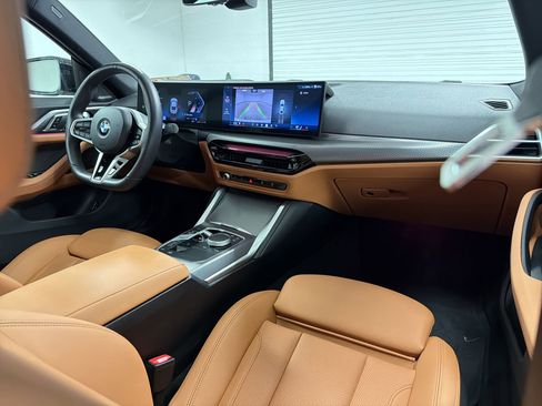 Certified 2025 BMW 430i xDrive w/ M Sport Package AWD/4WD image 29