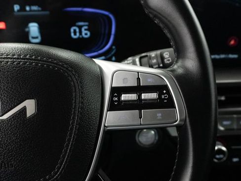 Used 2025 Kia Telluride LX FWD image 25