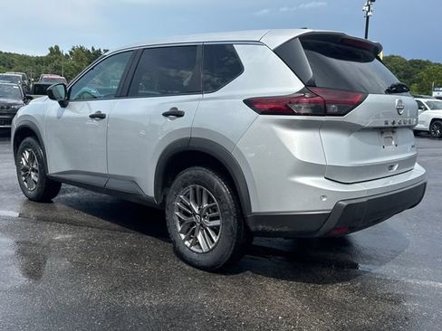Used 2024 Nissan Rogue S AWD/4WD image 5