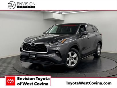 Used 2022 Toyota Highlander LE