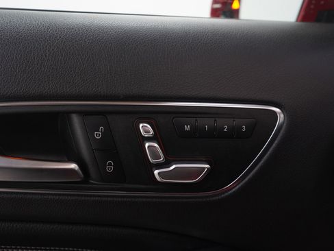 Used 2019 Mercedes-Benz GLA 250 4MATIC w/ Premium Package image 23