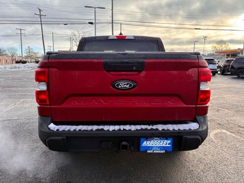 Used 2025 Ford Maverick XLT w/ Equipment Group 301A image 5