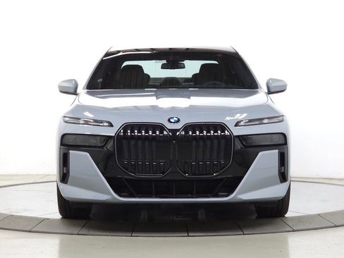 New 2026 BMW 760i xDrive w/ Executive Package AWD/4WD image 2