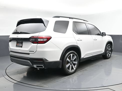 Used 2023 Honda Pilot Touring image 23