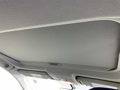 Used 2015 Toyota RAV4 Limited image 13