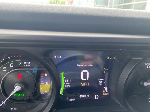Used 2024 Jeep Wrangler High Altitude AWD/4WD image 34