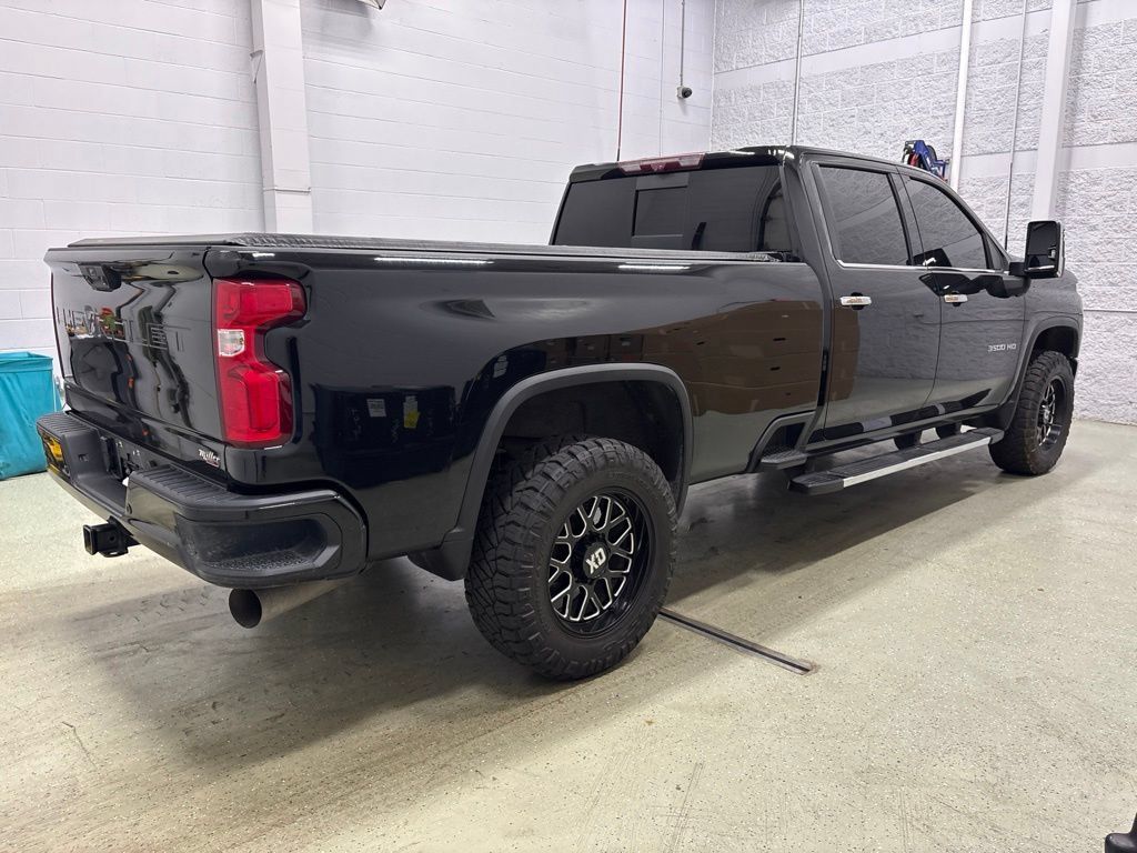 Used 2020 Chevrolet Silverado 3500 High Country AWD/4WD image 4