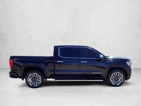 Used 2023 GMC Sierra 1500 Denali Ultimate AWD/4WD image 5