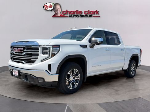 Used 2025 GMC Sierra 1500 SLT RWD image 2