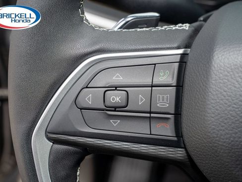 Used 2025 Jeep Grand Cherokee Laredo w/ Luxury Tech Group I RWD image 31