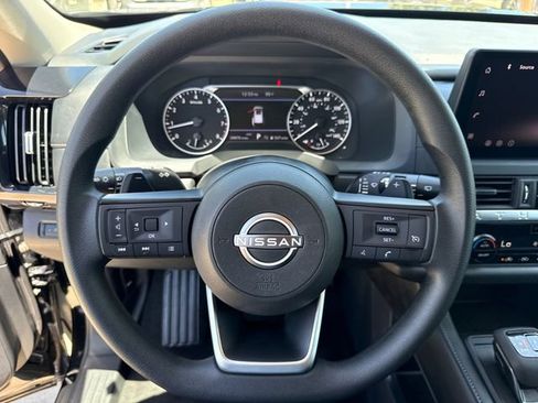 Used 2026 Nissan Pathfinder S AWD/4WD image 17
