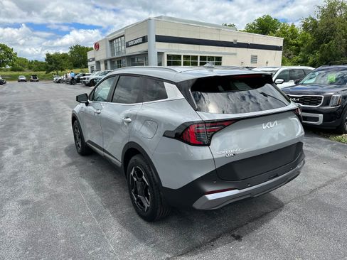 New 2026 Kia Sportage EX AWD/4WD image 7