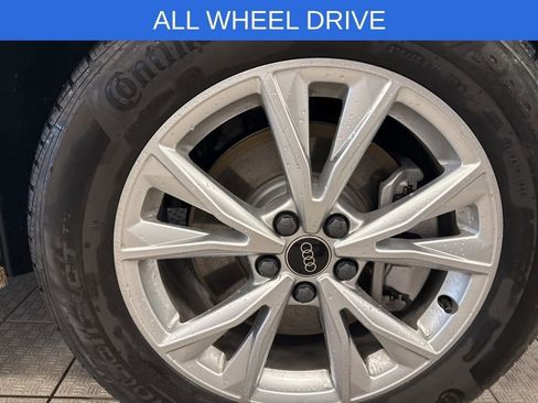 Used 2025 Audi Q3 2.0T Premium w/ Convenience Package image 8