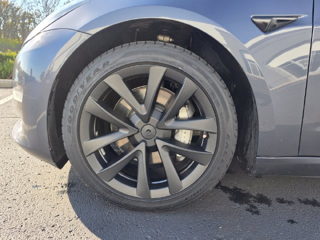 Used 2022 Tesla Model 3 Long Range AWD/4WD image 15