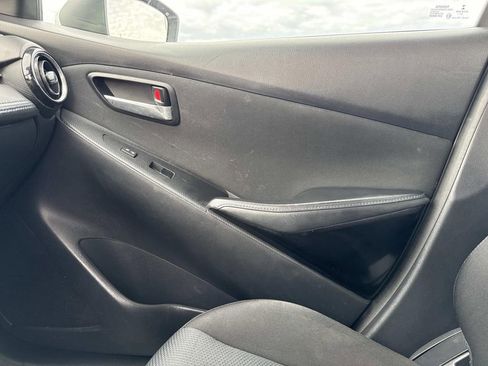 Used 2018 Toyota Yaris iA image 26