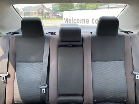 Used 2018 Toyota Corolla LE FWD image 24