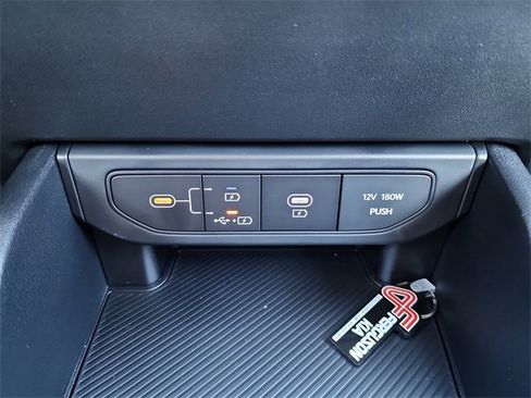 New 2025 Kia K4 LXS image 21