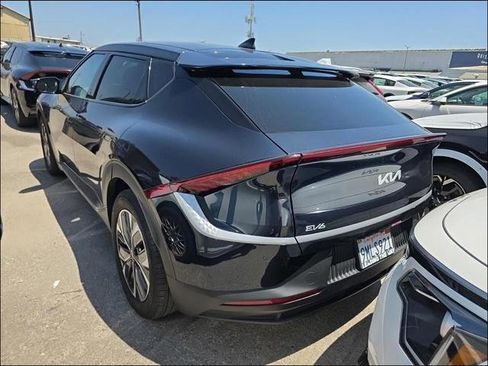 Used 2024 Kia EV6 Light RWD image 4