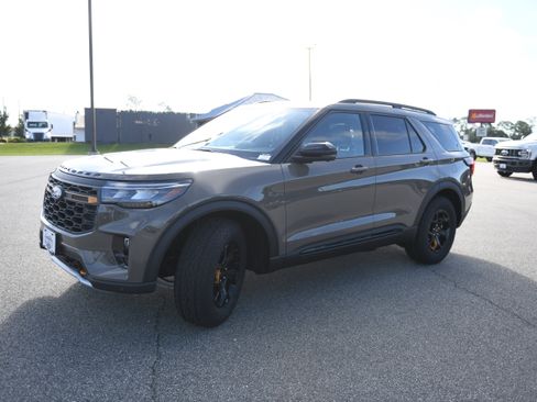 New 2027 Ford Explorer Tremor w/ Sun And Sound Package AWD/4WD image 6