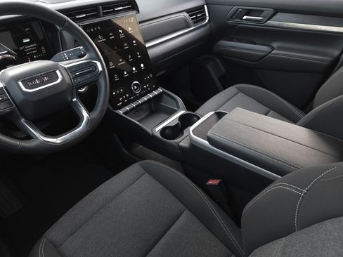 Used 2025 GMC Terrain Elevation image 13