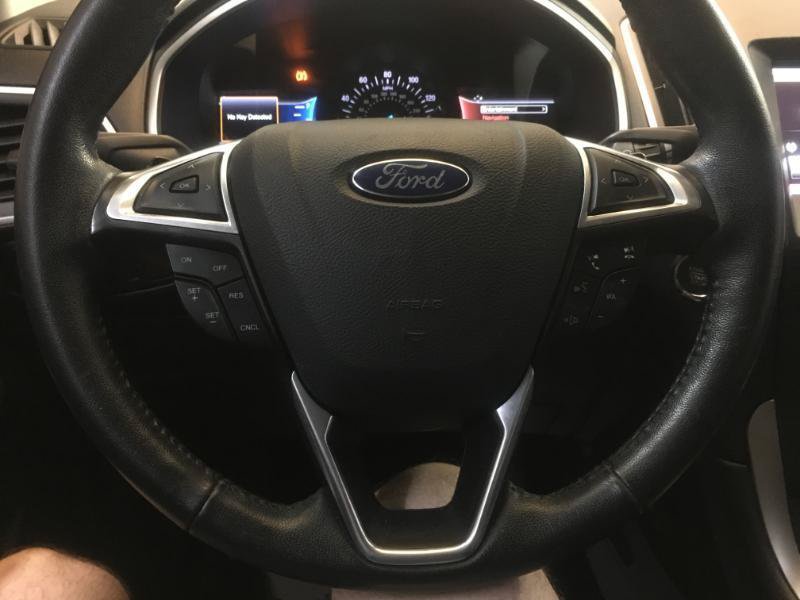 Used 2015 Ford Edge SEL w/ Equipment Group 201A AWD/4WD image 12