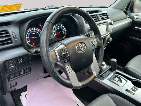Used 2018 Toyota 4Runner SR5 Premium AWD/4WD image 14