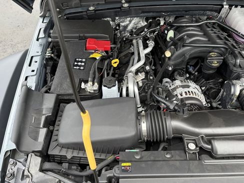 Used 2025 Jeep Wrangler Unlimited Rubicon w/ Steel Bumper Group image 37