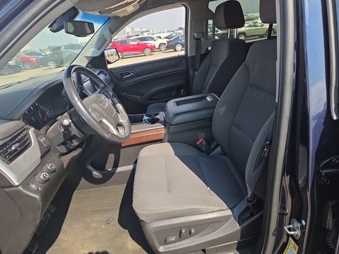 Used 2017 GMC Yukon SLE AWD/4WD image 8