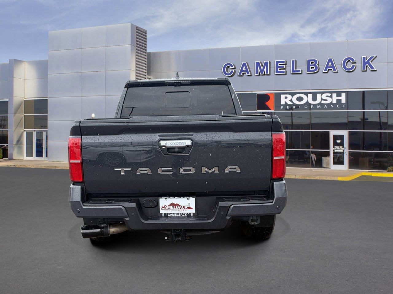 Used 2025 Toyota Tacoma Limited AWD/4WD image 5
