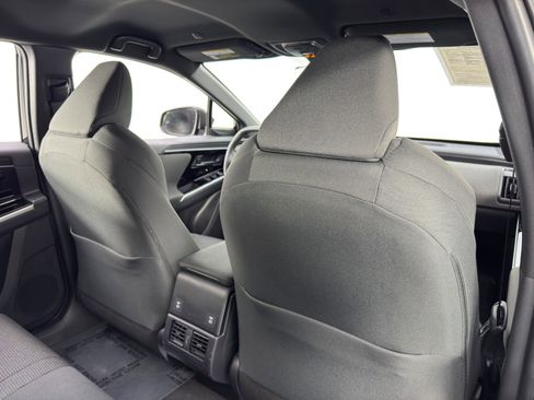 Used 2024 Subaru Solterra Premium image 33