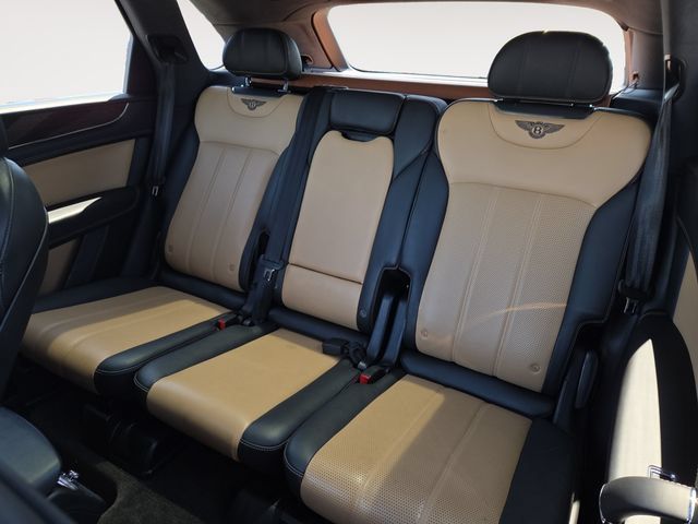 Used 2018 Bentley Bentayga Activity AWD/4WD image 13