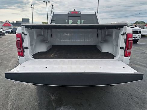 Used 2023 RAM 1500 Laramie AWD/4WD image 9