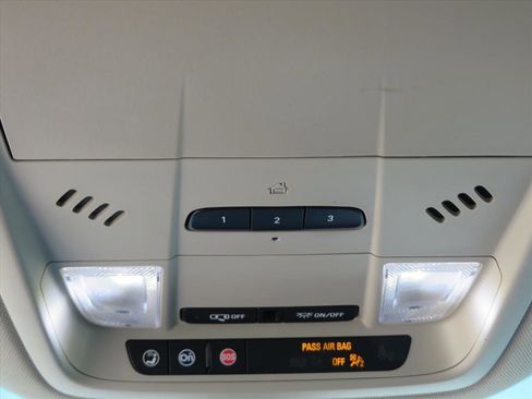 Used 2021 Buick Enclave Premium w/ Surround and Sites Package image 25