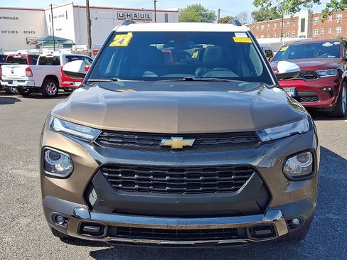 Used 2021 Chevrolet TrailBlazer ACTIV w/ Sun and Liftgate Package image 2