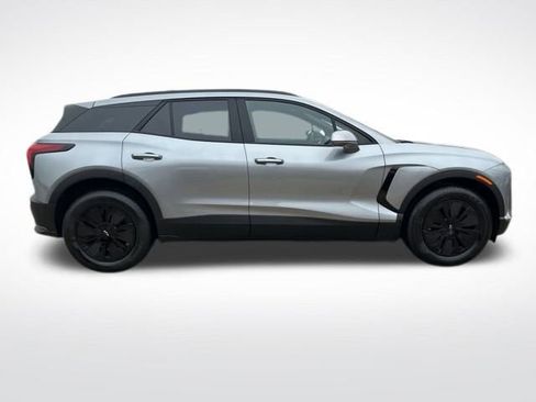 New 2026 Chevrolet Blazer EV LT w/ Midnight/Sport Edition FWD image 6