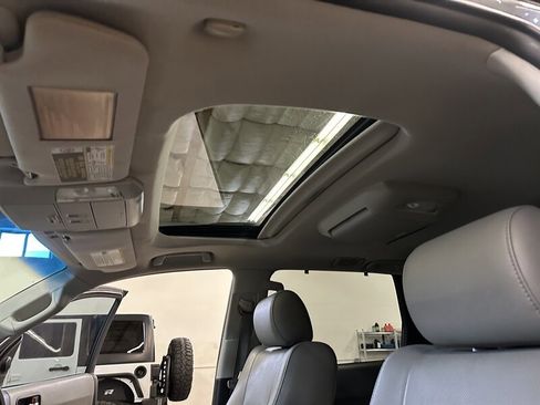 Used 2014 Toyota Sequoia Platinum image 38