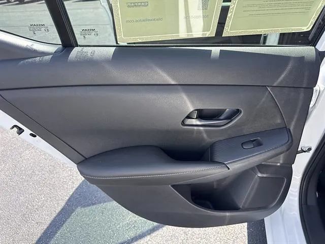 Used 2024 Nissan Sentra S FWD image 14